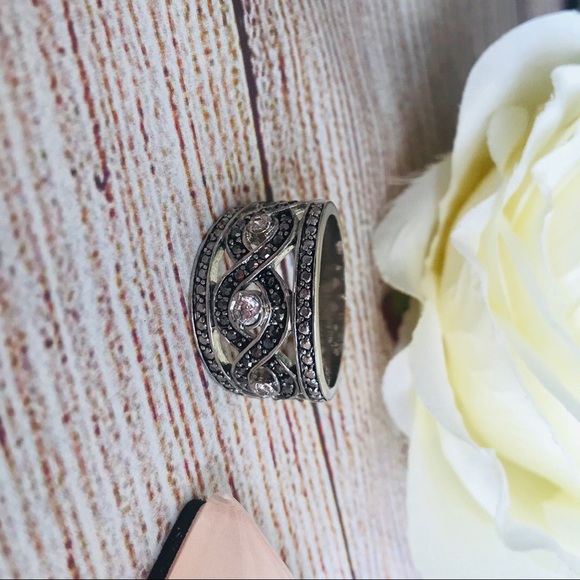 ✨I.N.C. Silver Tone Crystal Braided Statement Ring - Picture 8 of 8